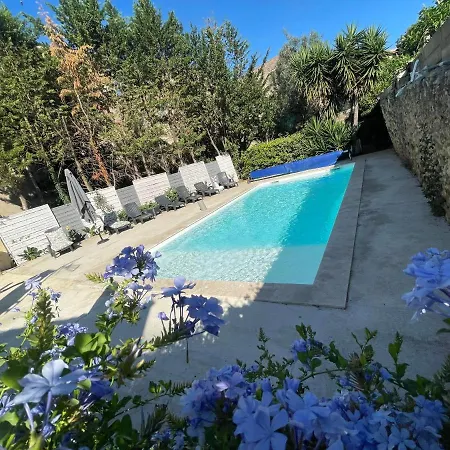 Velezia Studio Apartment Roujan